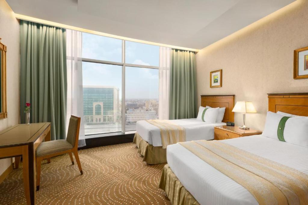 รามาดา บาย วินด์แฮม อัลโคบาร์ คิงอับดุลลาห์สตรีท Hotel อัลโคห์บาร์ ภายนอก รูปภาพ