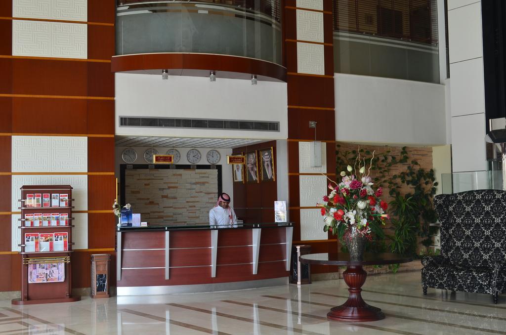 รามาดา บาย วินด์แฮม อัลโคบาร์ คิงอับดุลลาห์สตรีท Hotel อัลโคห์บาร์ ภายนอก รูปภาพ