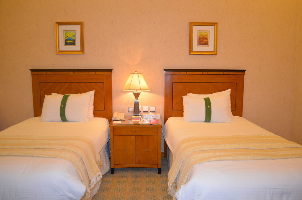 รามาดา บาย วินด์แฮม อัลโคบาร์ คิงอับดุลลาห์สตรีท Hotel อัลโคห์บาร์ ภายนอก รูปภาพ